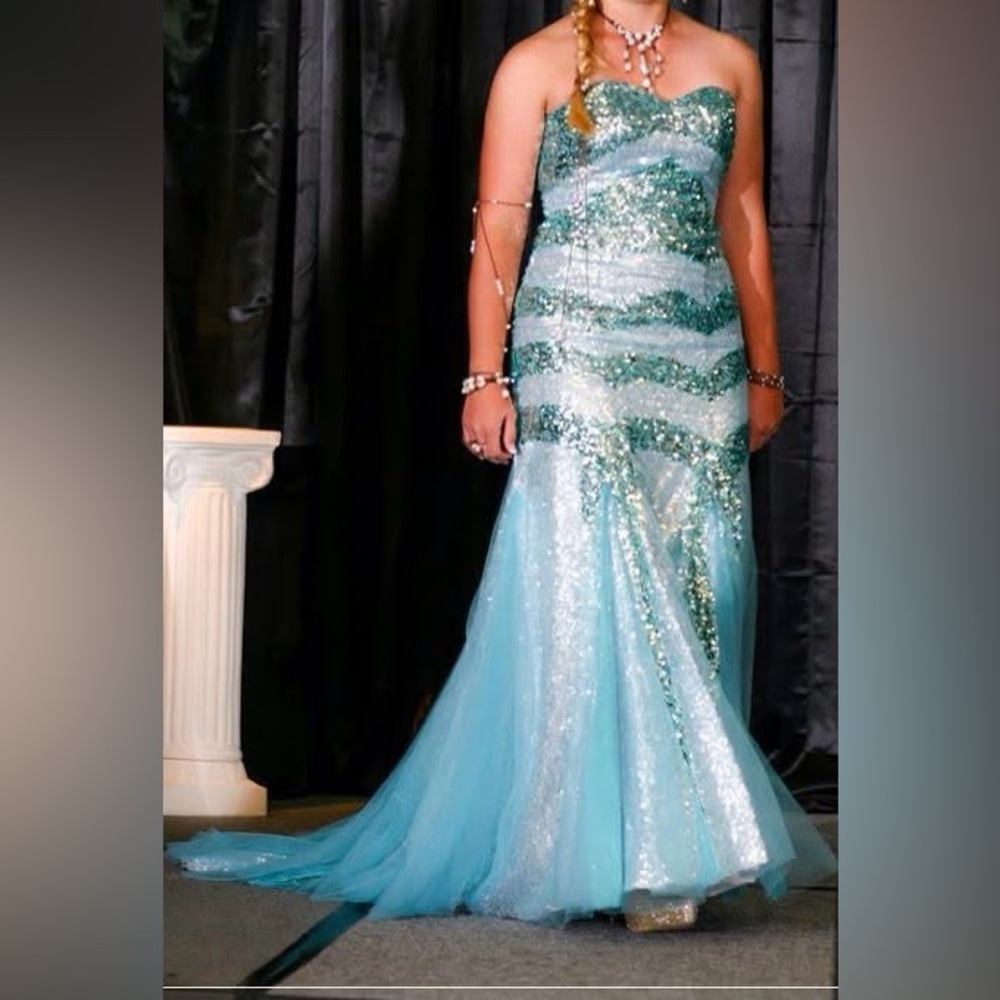 Custom Blue/Green Sequin Mermaid Dress – Size 6